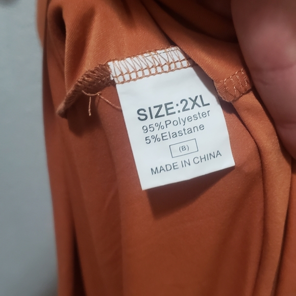 dark orange 3/4 sleeved below the knee dress size 2XL  NWNT - Picture 4 of 4
